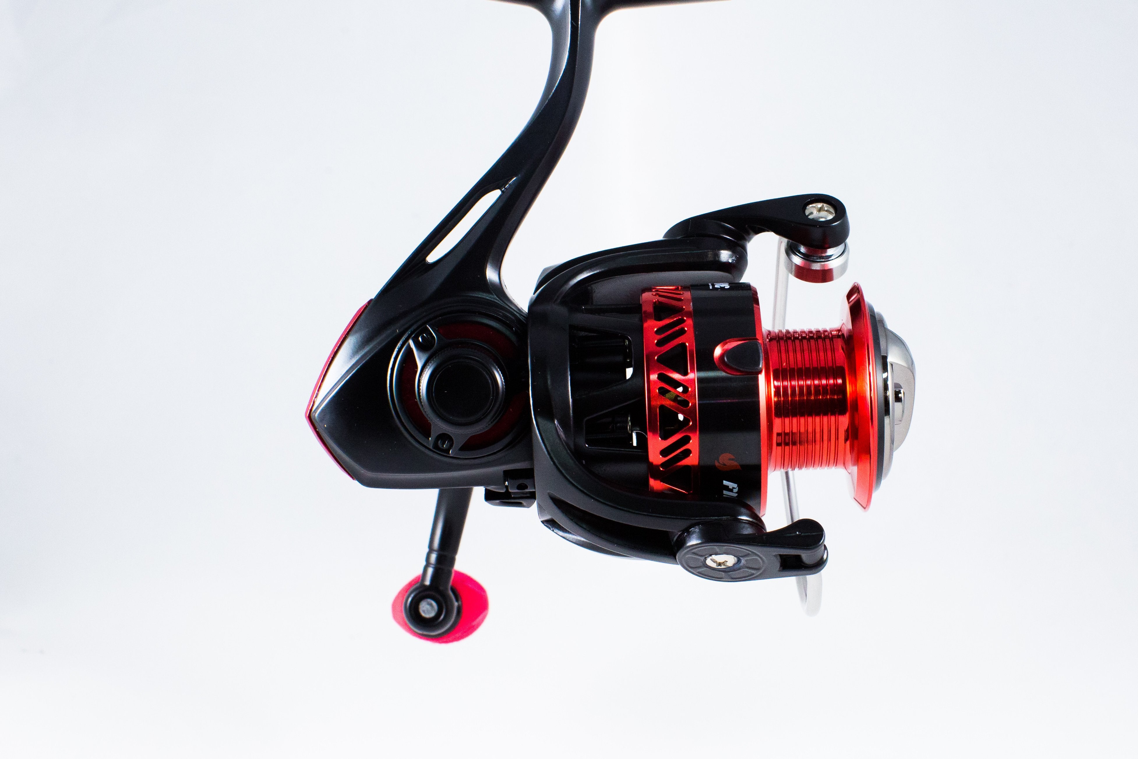 Favorite Fishing PBF Fire Stick Spinning Reel 3000 5.2:1 Red/Black