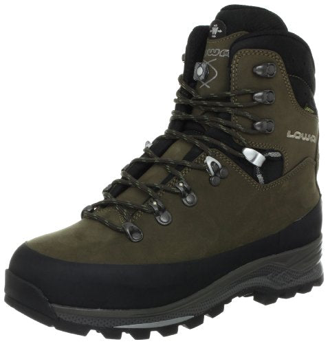 Lowa Tibet GTX Hiking Boots
